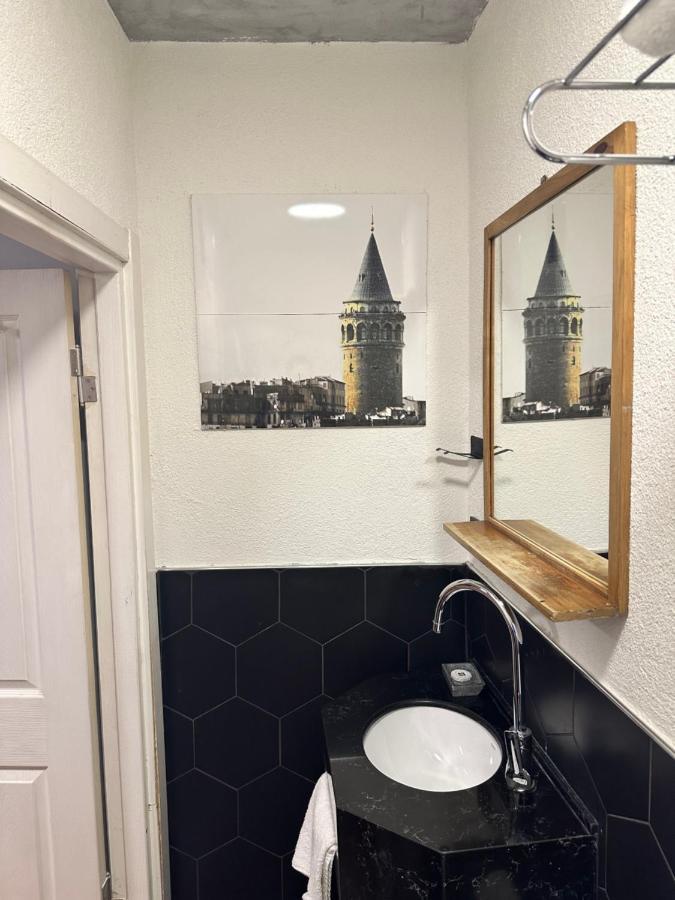 Corner Hot Istanbul